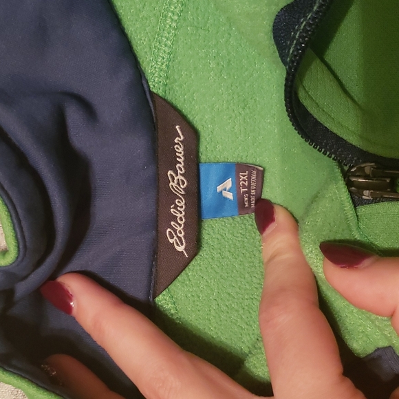 Green Eddie Bauer First Ascent Jacket - Picture 2 of 4